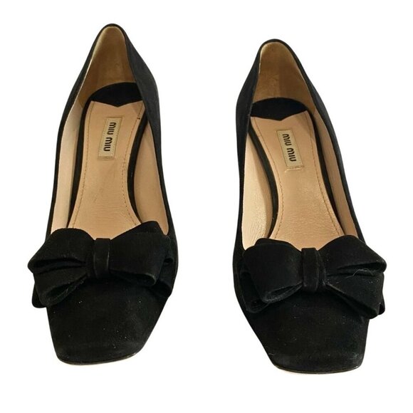 MIU MIU BLACK SUEDE FRONT BOW PUMPS - 40 (10) - Picture 2 of 9